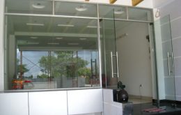 Sửa cửa kính - cửa kính cường lực giá rẻ và chuyên nghiệp nhất tại Tphcm